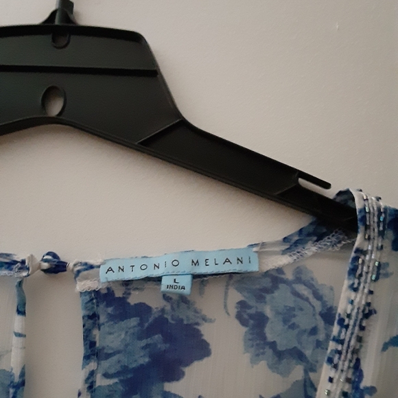 Long beach cover up - Picture 3 of 4